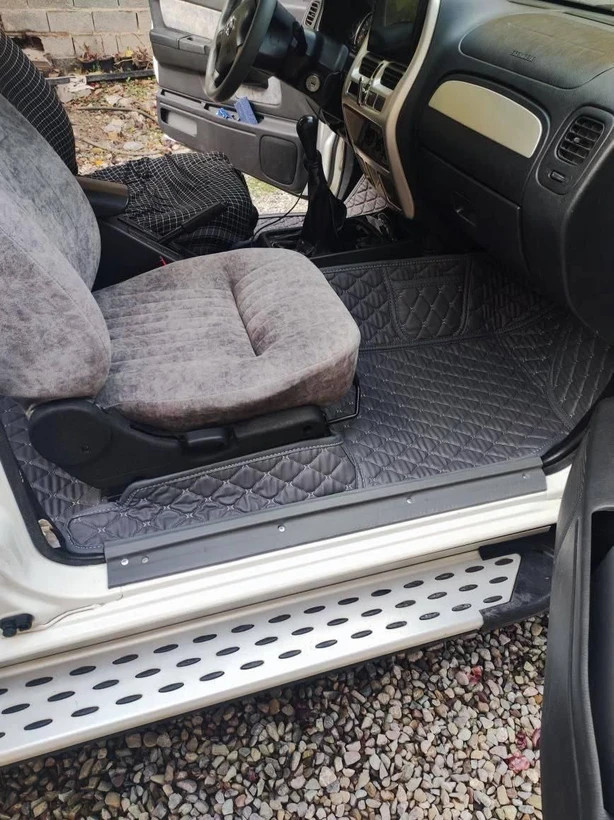 کفپوش چرمی پنج بعدی هیوندای i۲۰ (۲۰۱۳ الی ۲۰۱۵)